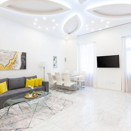 Luxurious Central Apartment Next To The Danube River بودابست المظهر الخارجي الصورة